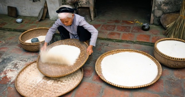 Diệt mọt gạo tại nhà bằng các phơi nắng