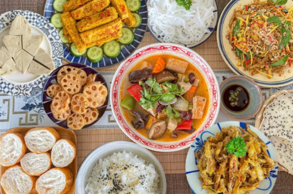 Mâm cơm chay mùa Vu Lan